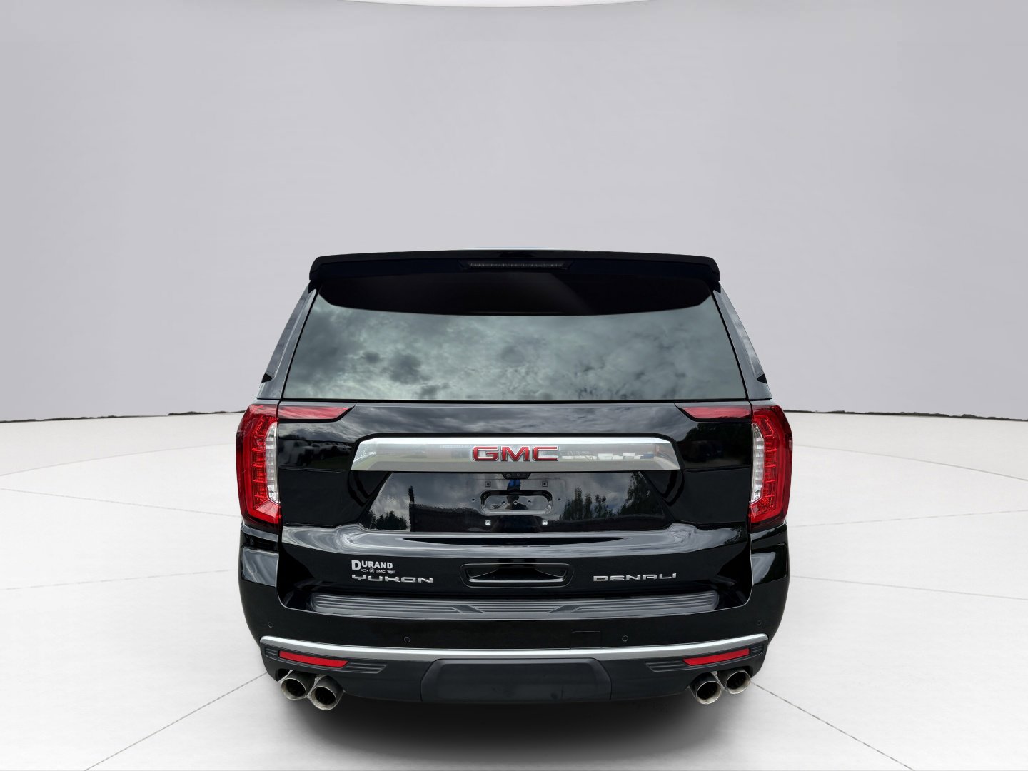 Used 2024 GMC Yukon XL Denali w/ Advanced Technology Package image 17