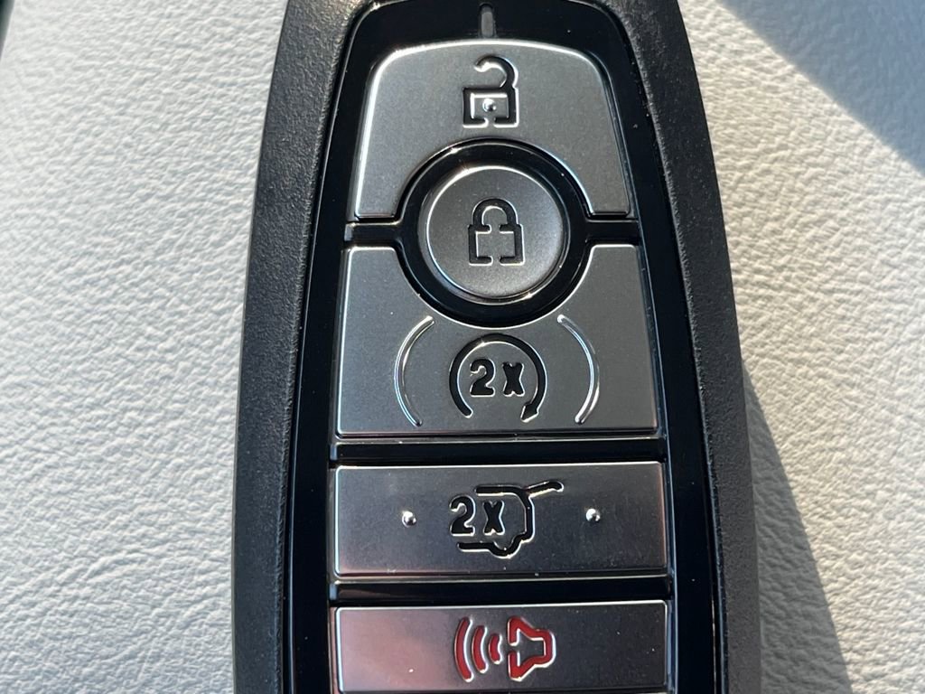 New 2026 Ford Explorer Platinum w/ LUX Leather Package image 22