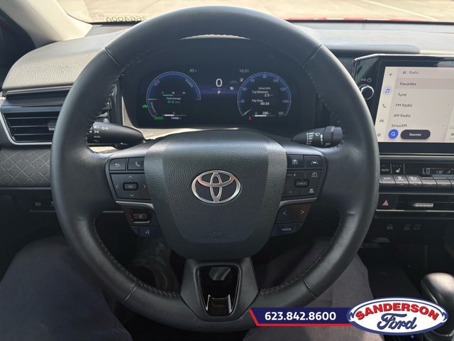 Used 2025 Toyota Camry XLE FWD image 13