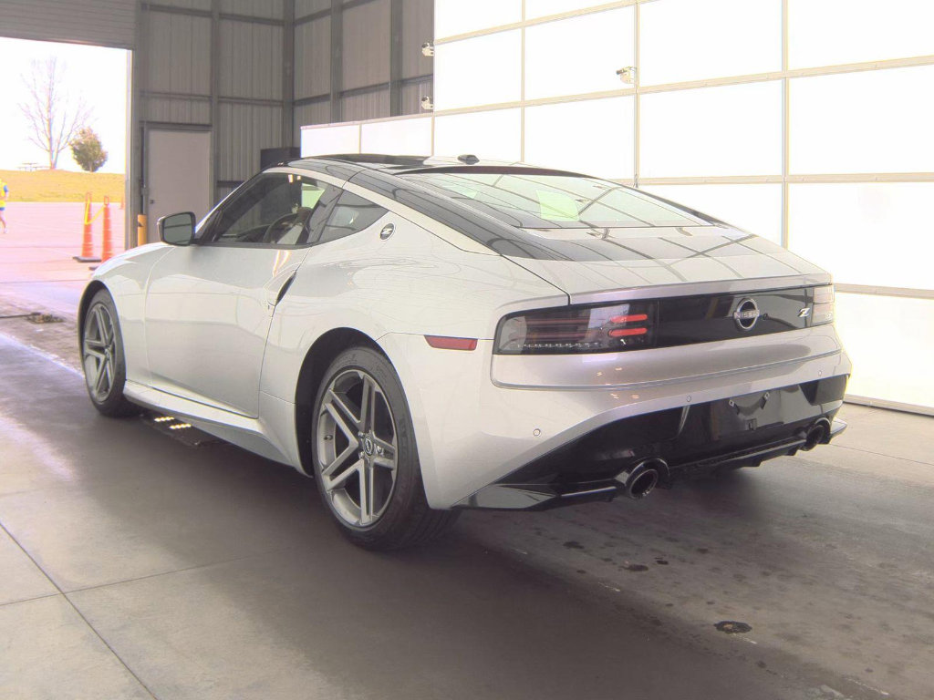 Used 2025 Nissan Z Sport w/ Floor Mat Package image 5