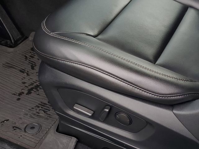 Certified 2022 Ford Explorer XLT w/ Equipment Group 202A image 12