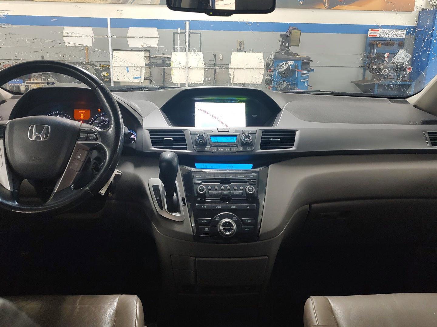 Used 2012 Honda Odyssey Touring Elite image 23