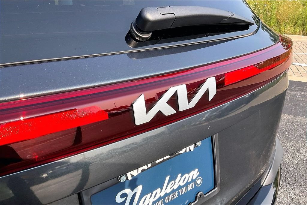 Used 2025 Kia Seltos S AWD/4WD image 8