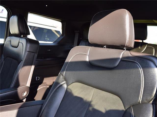 Used 2023 Jeep Grand Cherokee L Laredo image 30