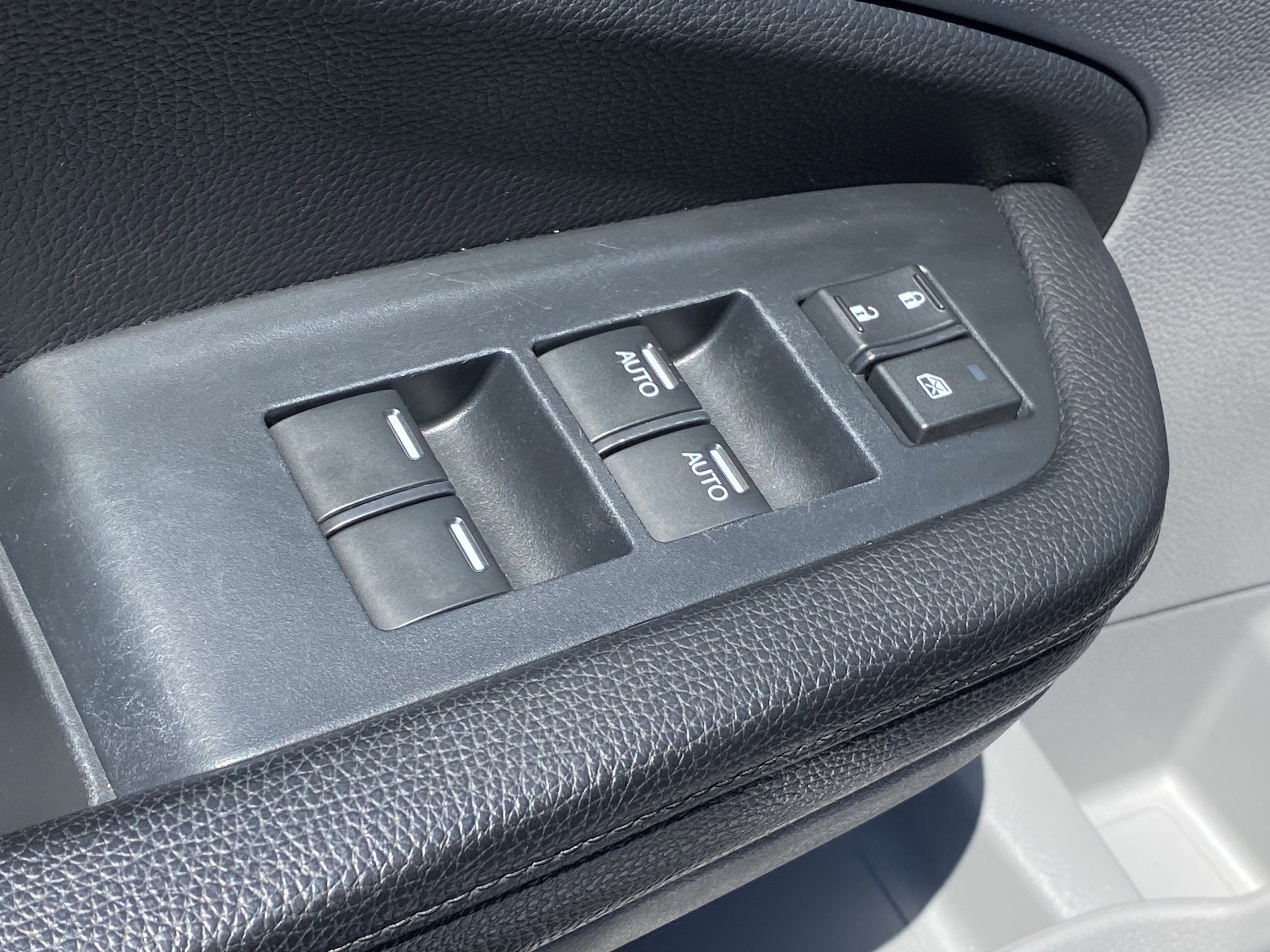 Used 2021 Honda Pilot Touring image 18