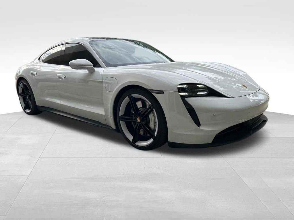 Used 2022 Porsche Taycan 4S image 3