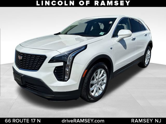 Used 2022 Cadillac XT4 Luxury w/ Cold Weather Package AWD/4WD image 1