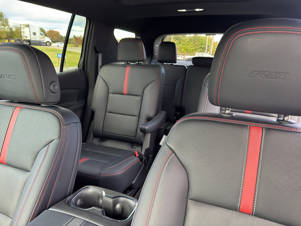 Used 2024 Chevrolet Traverse RS w/ LPO, Floor Liner Package image 22
