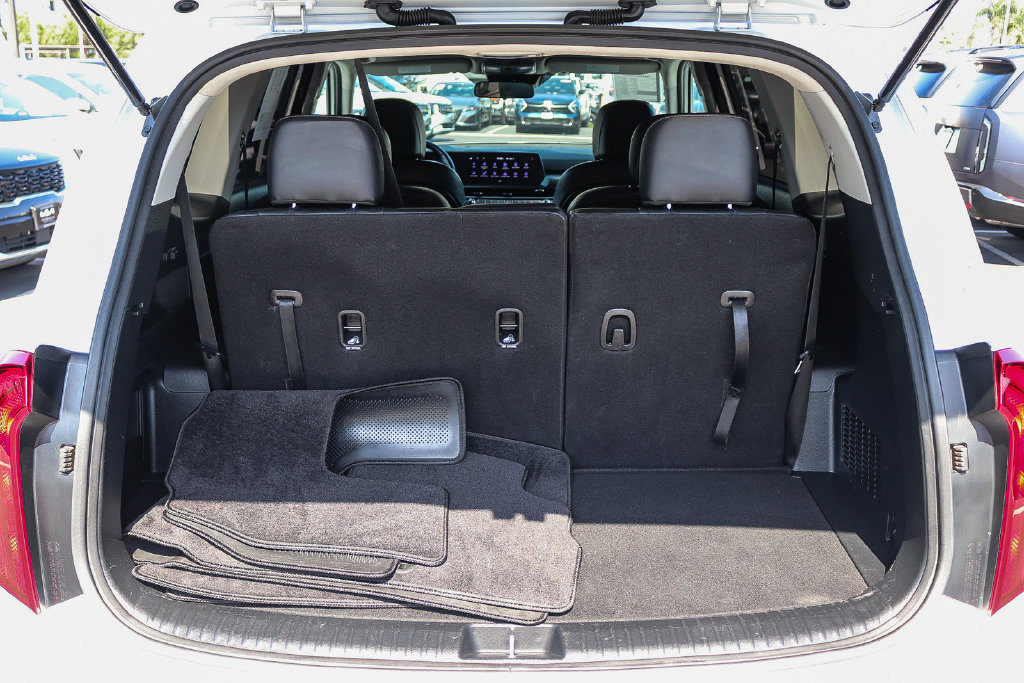 Certified 2024 Kia Telluride S w/ S Sunroof Package FWD image 26