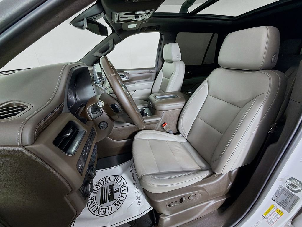 Used 2021 Chevrolet Tahoe Z71 w/ Z71 Signature Package AWD/4WD image 12