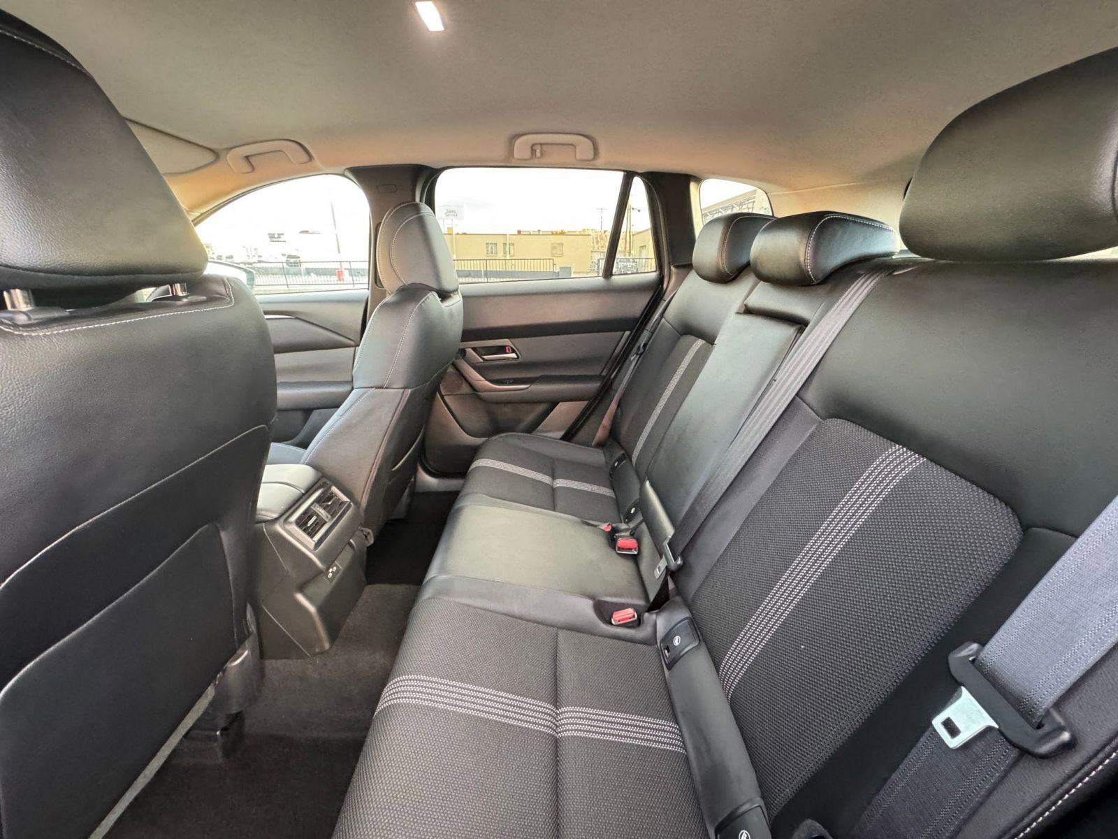 Used 2025 MAZDA CX-50 AWD 2.5 S w/ Preferred Package image 25