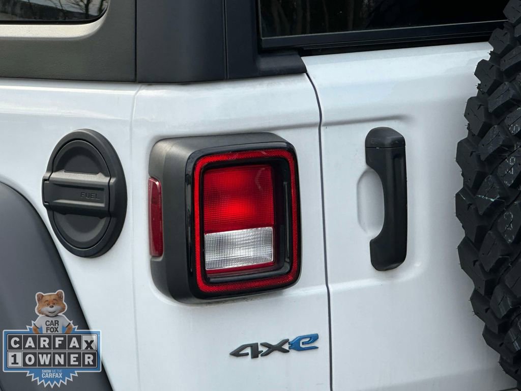 Used 2023 Jeep Wrangler Unlimited w/ Convenience Group image 12