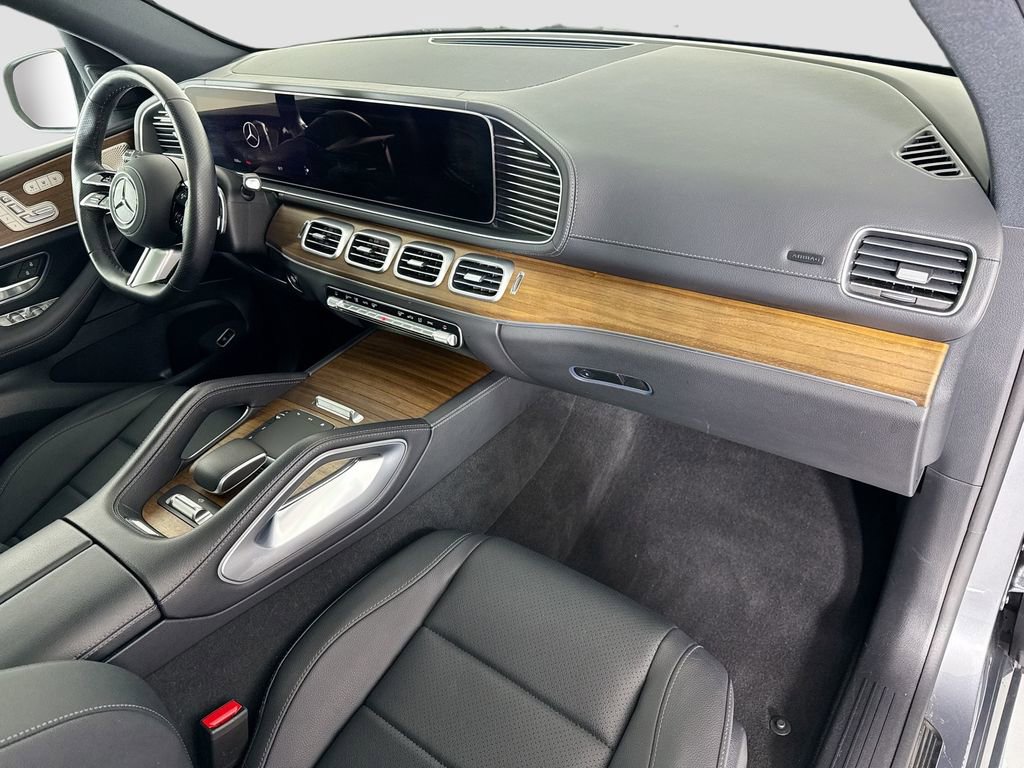 Certified 2025 Mercedes-Benz GLS 450 4MATIC image 18