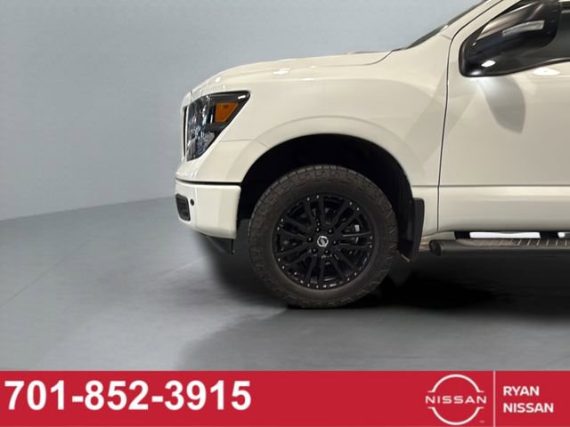 Certified 2019 Nissan Titan SL w/ Midnight Edition image 15