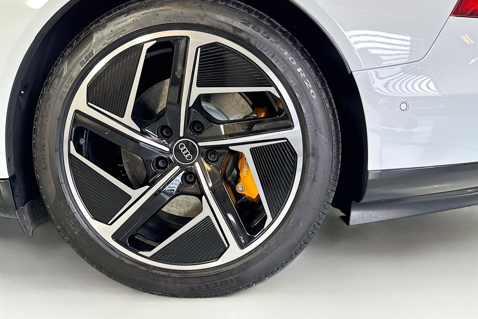 Used 2024 Audi RS e-tron GT w/ Carbon Performance Package image 29