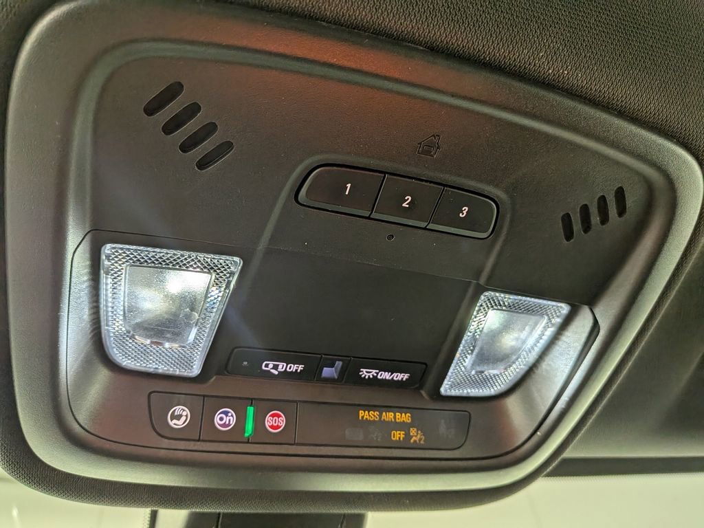 Certified 2023 Chevrolet Traverse LT image 32