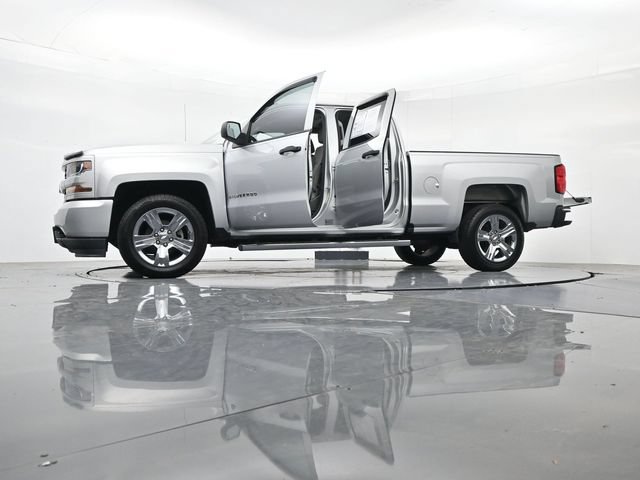 Used 2018 Chevrolet Silverado 1500 Custom w/ Custom Value Package RWD image 52