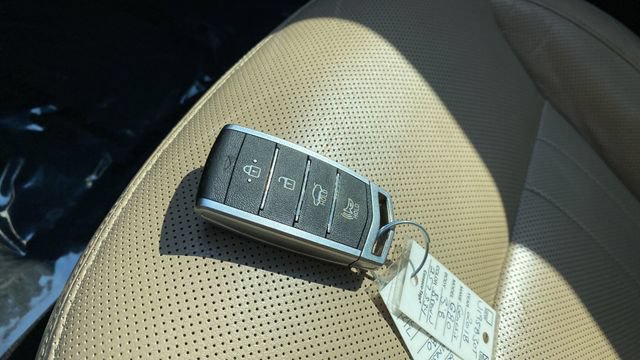 Used 2018 Genesis G80 3.8 RWD image 35