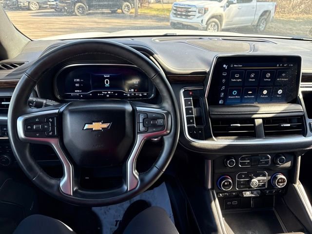 Used 2023 Chevrolet Suburban Premier image 20