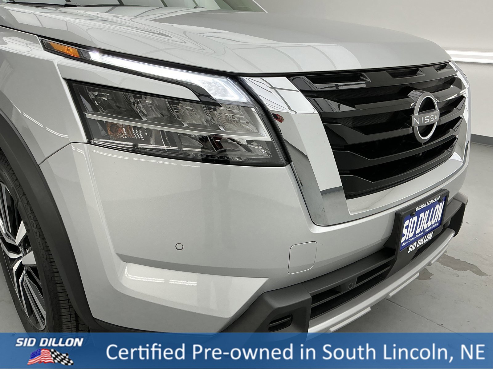 Used 2024 Nissan Pathfinder Platinum image 28