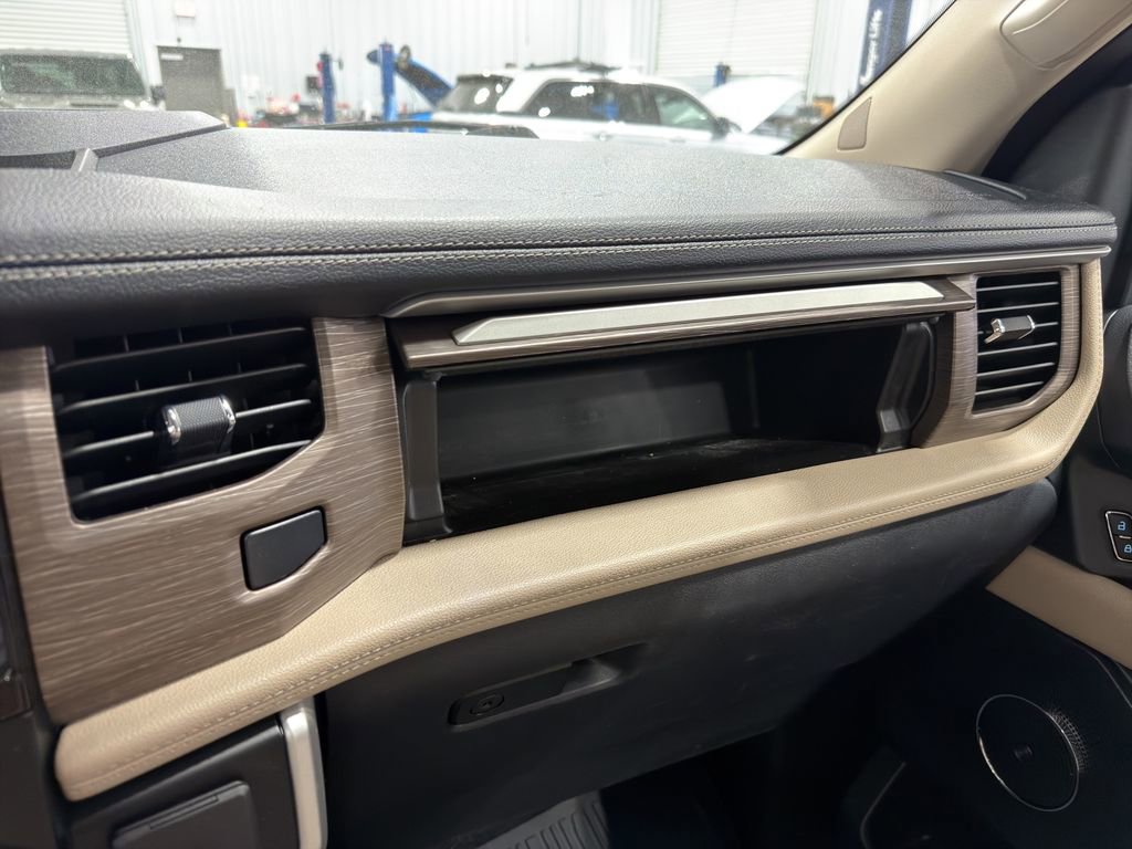 Used 2024 Ford Expedition Max Limited AWD/4WD image 40