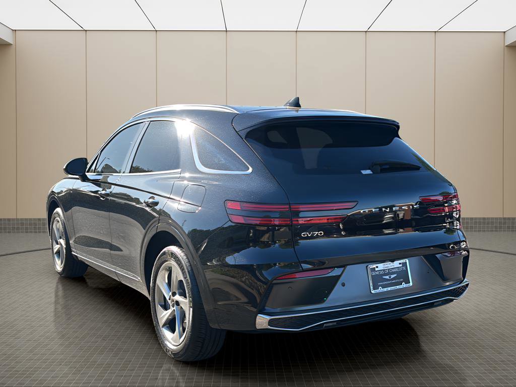 Certified 2026 Genesis GV70 2.5T AWD/4WD image 3