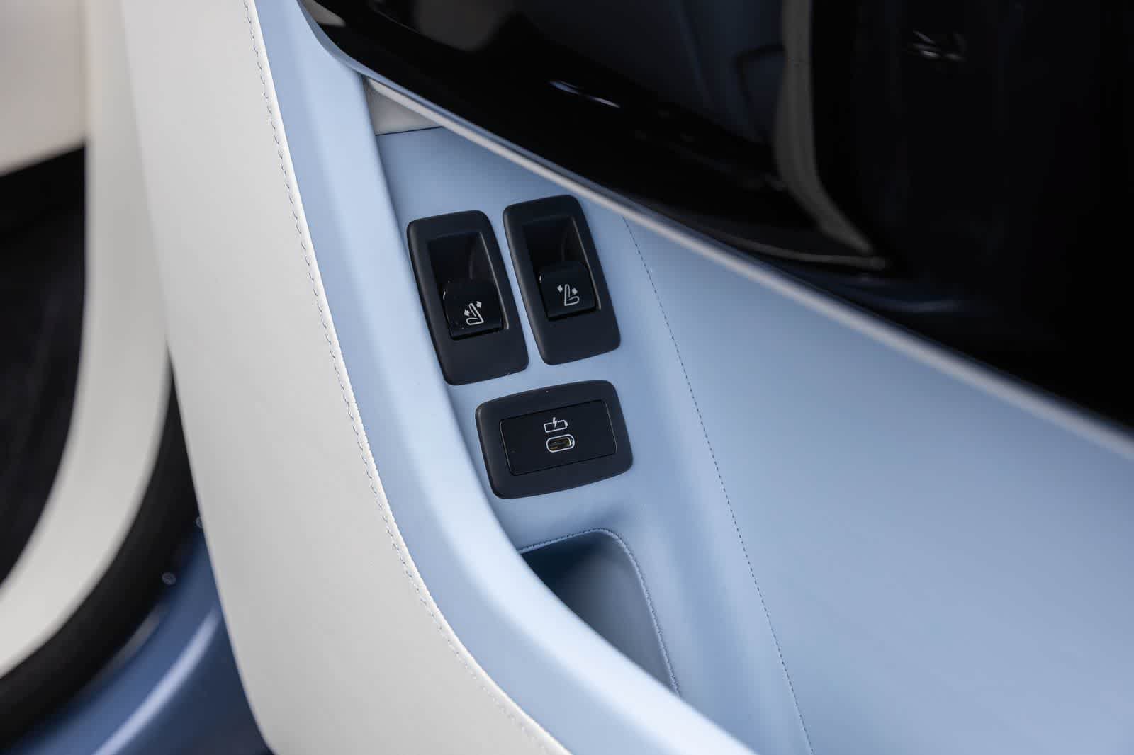 New 2027 Rolls-Royce Cullinan AWD/4WD image 68