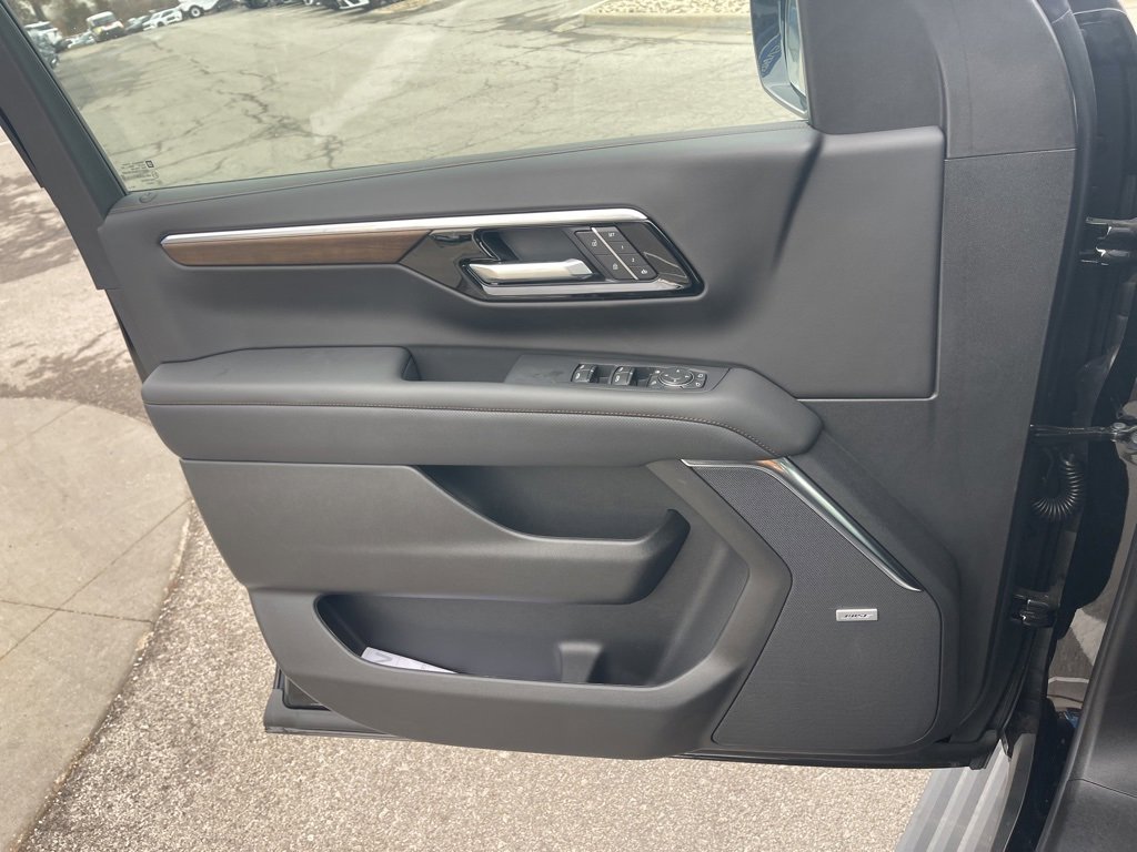New 2025 Chevrolet Tahoe High Country image 34