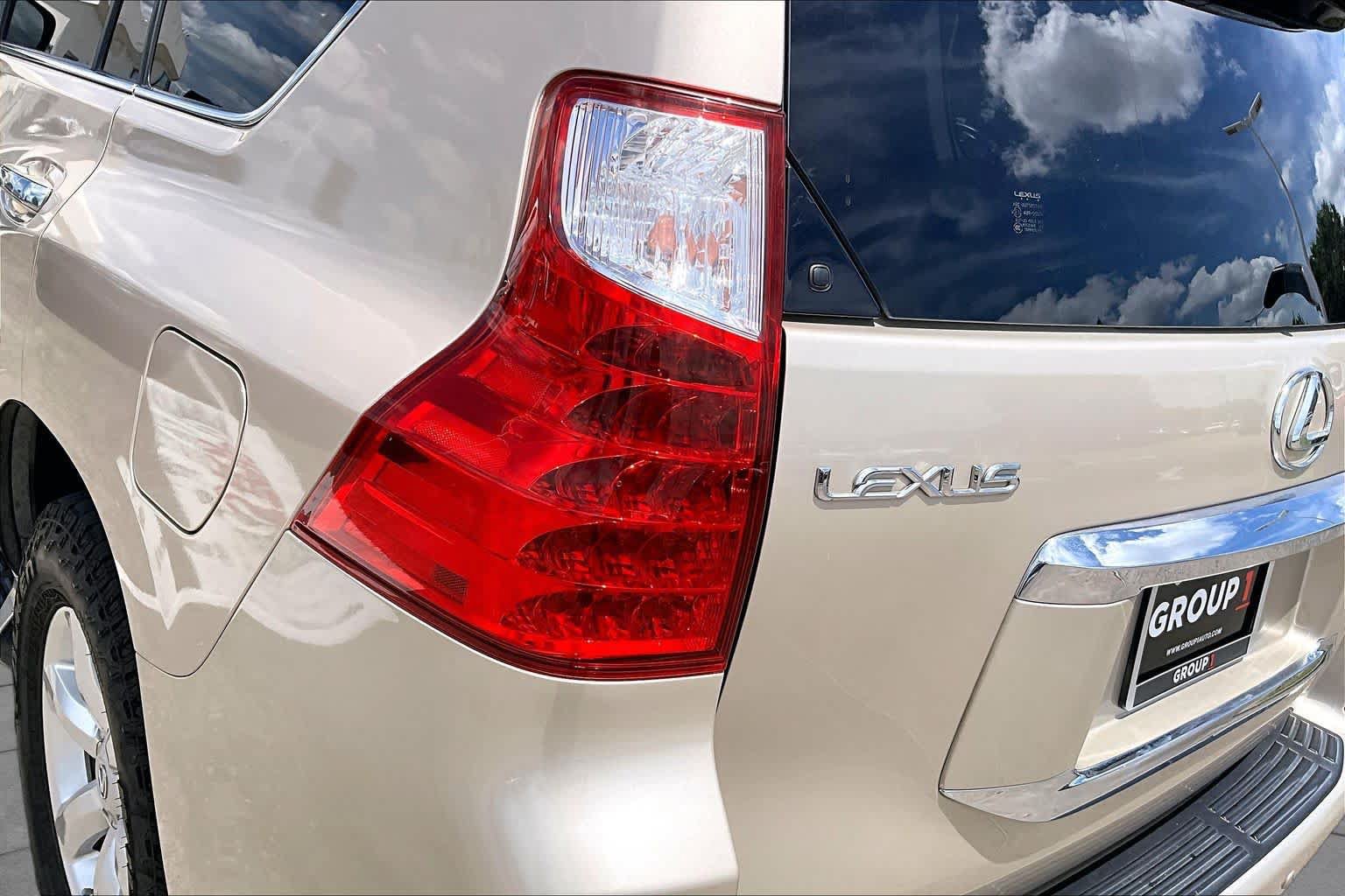 Used 2010 Lexus GX 460 Premium AWD/4WD image 24