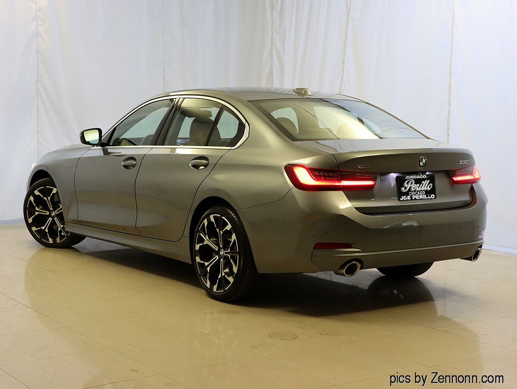 Used 2025 BMW 330i xDrive Sedan w/ M Sport Package image 9