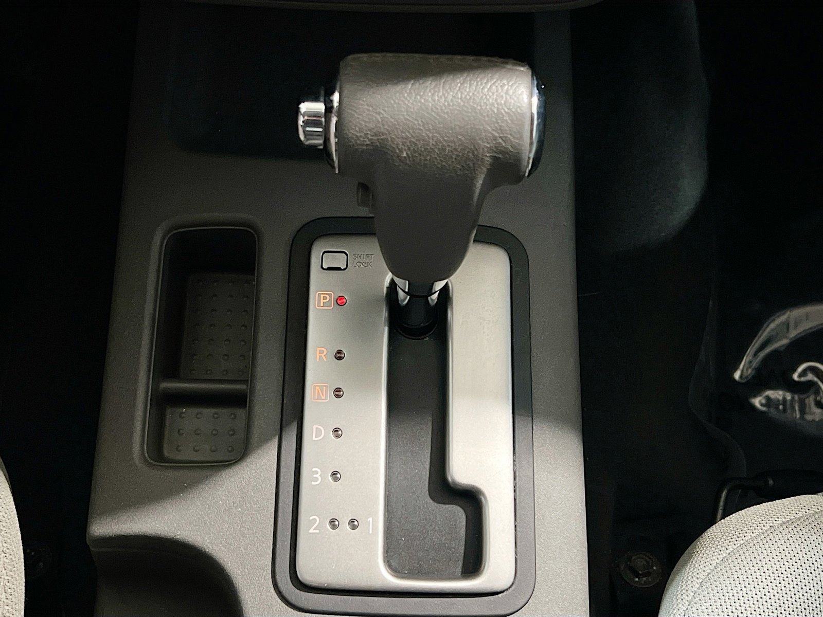 Used 2019 Nissan Frontier SV w/ Value Truck Package RWD image 12