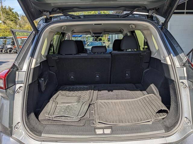 Used 2024 Nissan Rogue SV image 13