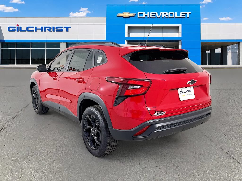 New 2026 Chevrolet Trax LT w/ Midnight Edition FWD image 6