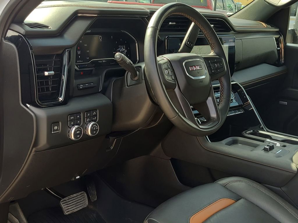 Used 2024 GMC Sierra 2500 AT4 w/ AT4 Premium Plus Package AWD/4WD image 10