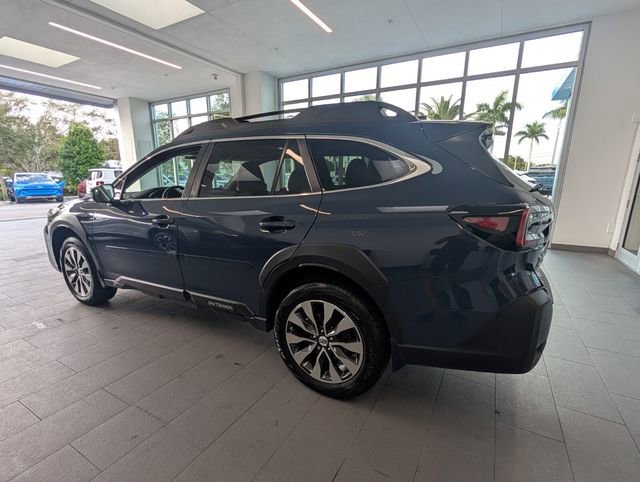 Used 2023 Subaru Outback Limited image 9