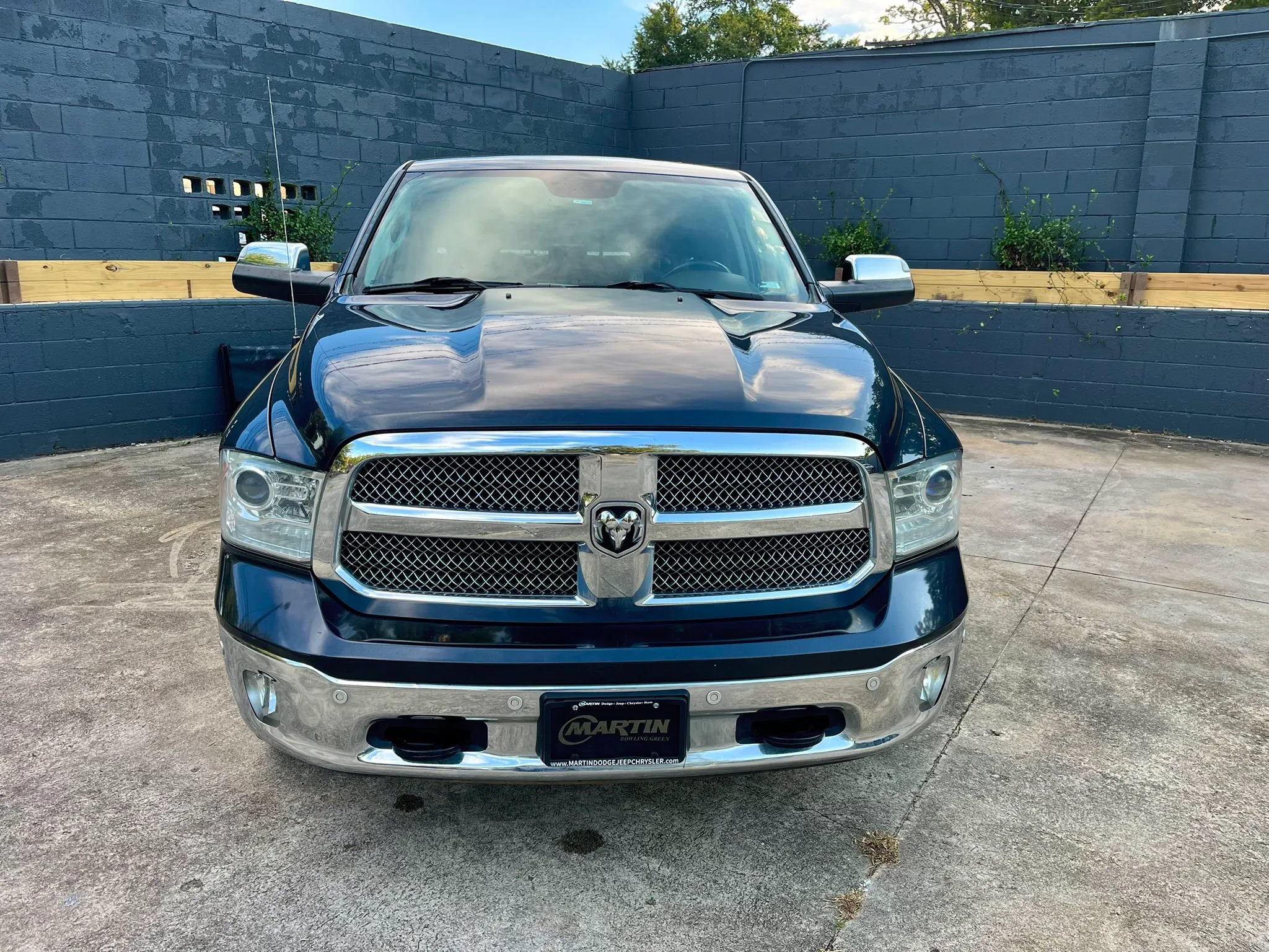 Used 2016 RAM 1500 Laramie Longhorn w/ Convenience Group AWD/4WD image 2