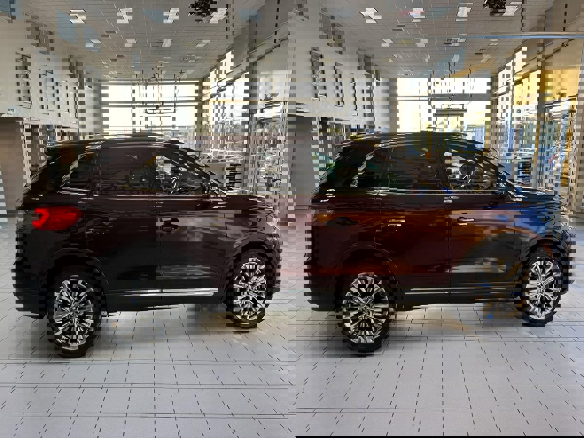 Used 2017 Lincoln MKX Reserve w/ Luxury Package image 58