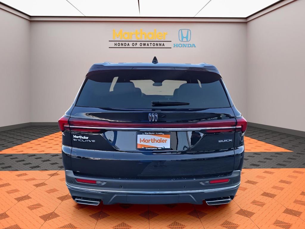 Used 2025 Buick Enclave Preferred image 4