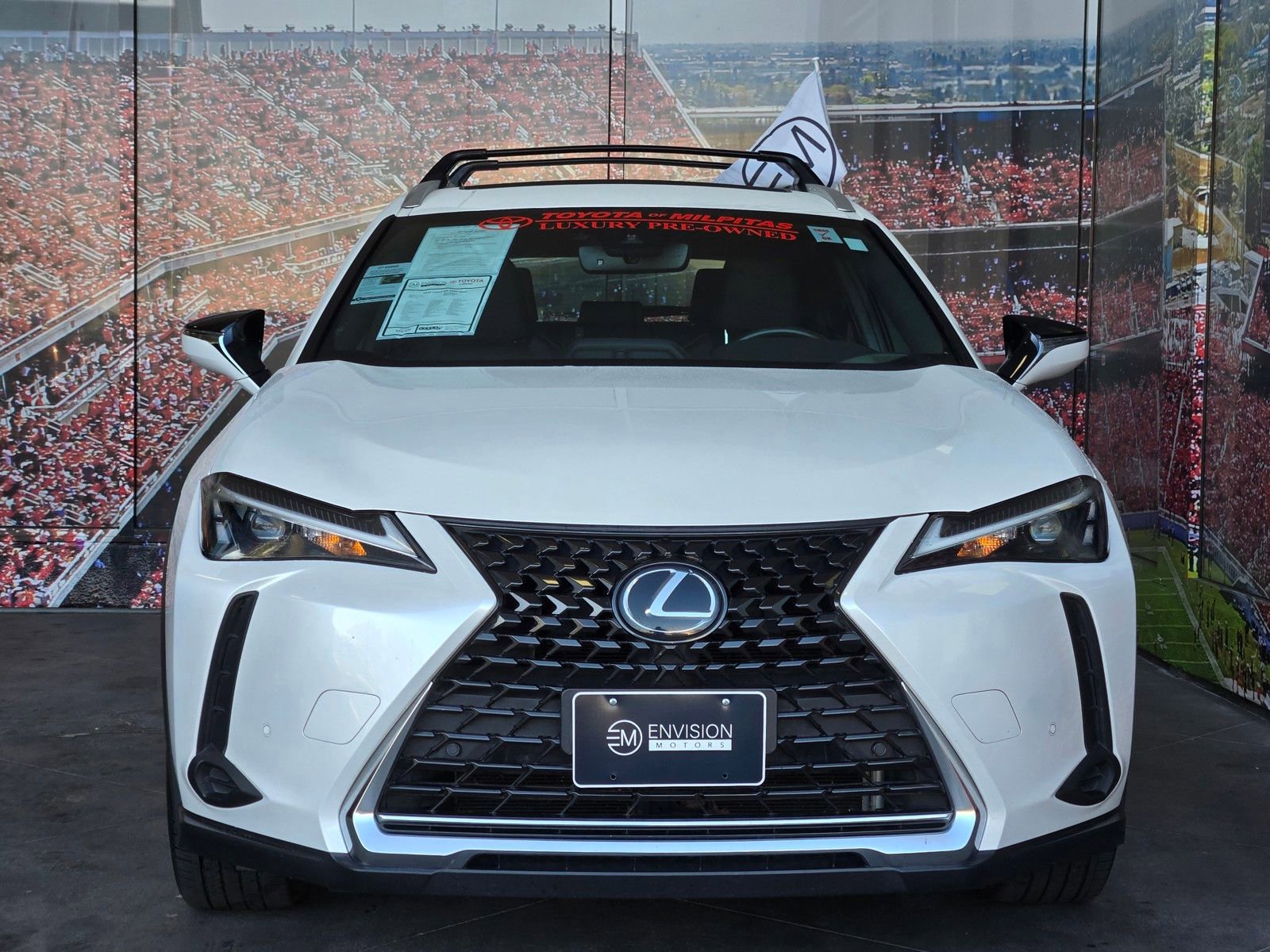 Used 2024 Lexus UX 250h FWD image 3
