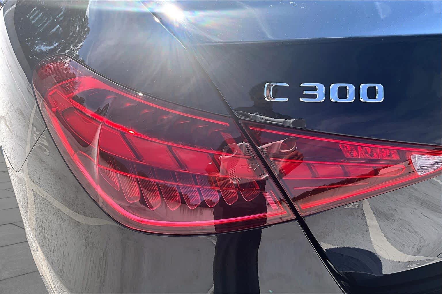 Used 2022 Mercedes-Benz C 300 Sedan image 28