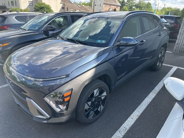 Used 2024 Hyundai Kona SEL AWD/4WD image 3
