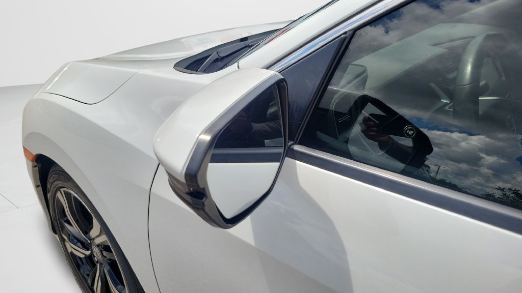 Used 2018 Honda Civic Touring image 27