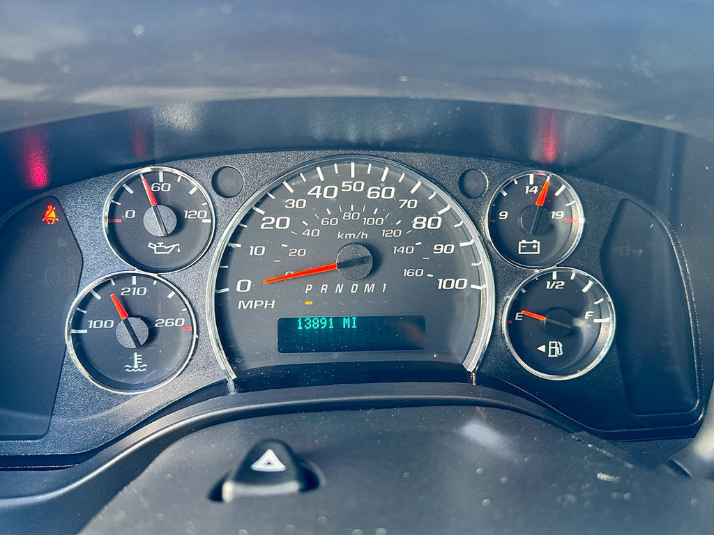 Used 2025 GMC Savana 2500 w/ Driver Convenience Package RWD image 27