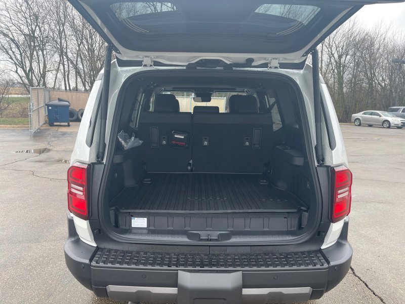 New 2026 Toyota Land Cruiser image 17