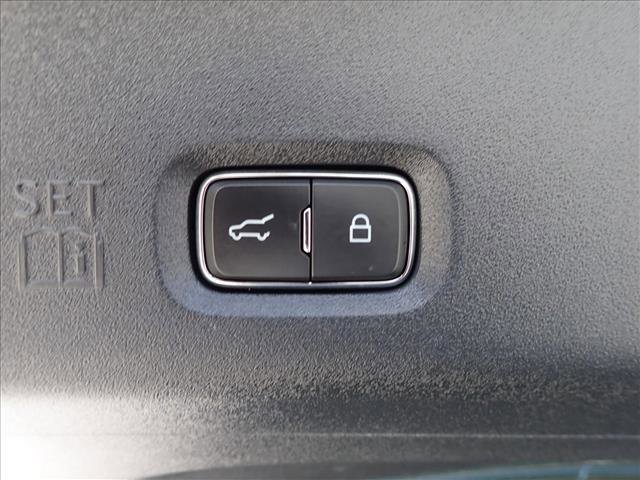 Used 2025 Ford Expedition Active AWD/4WD image 10