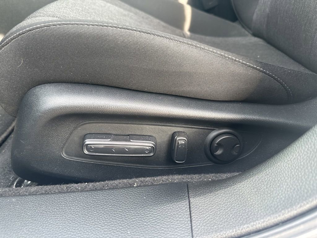 Used 2023 Honda Accord EX image 18