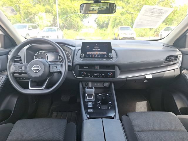 Certified 2024 Nissan Rogue SV FWD image 11