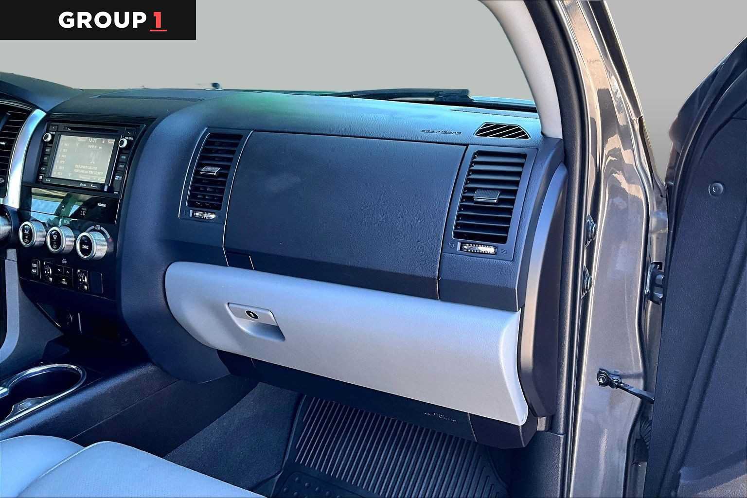 Certified 2019 Toyota Sequoia Platinum AWD/4WD image 19