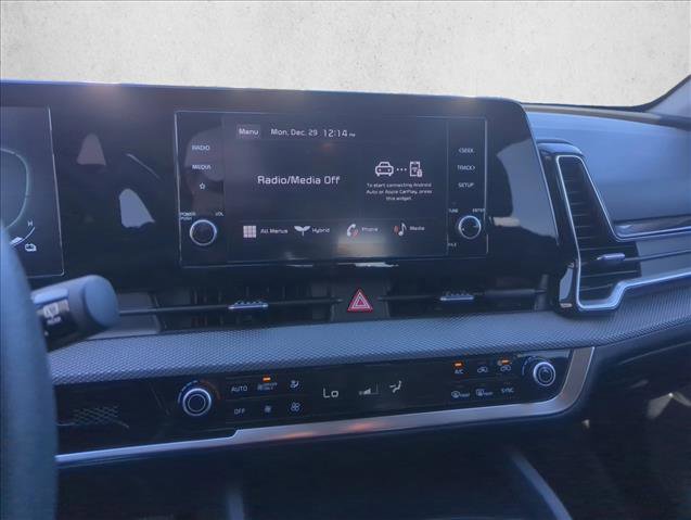 Used 2023 Kia Sportage LX image 9