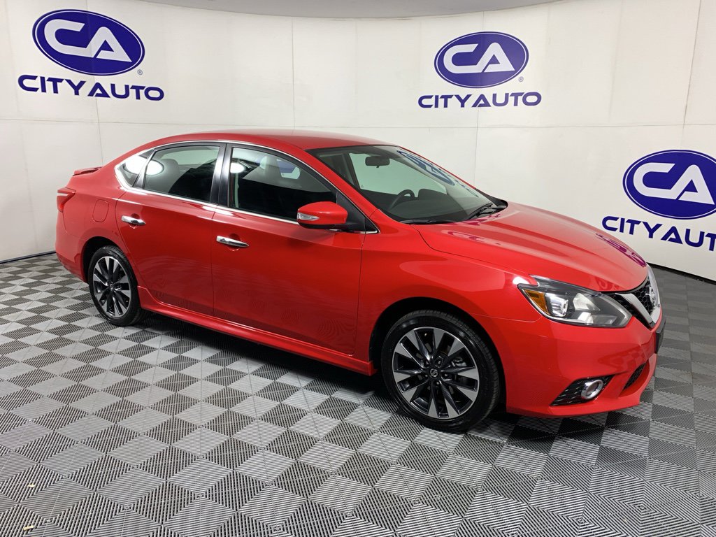 Used 2019 Nissan Sentra SR image 1
